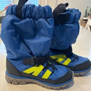 EUC StrideRite Made2Play Sneaker Winter Boot 10 Wide Toddler/Little Kid